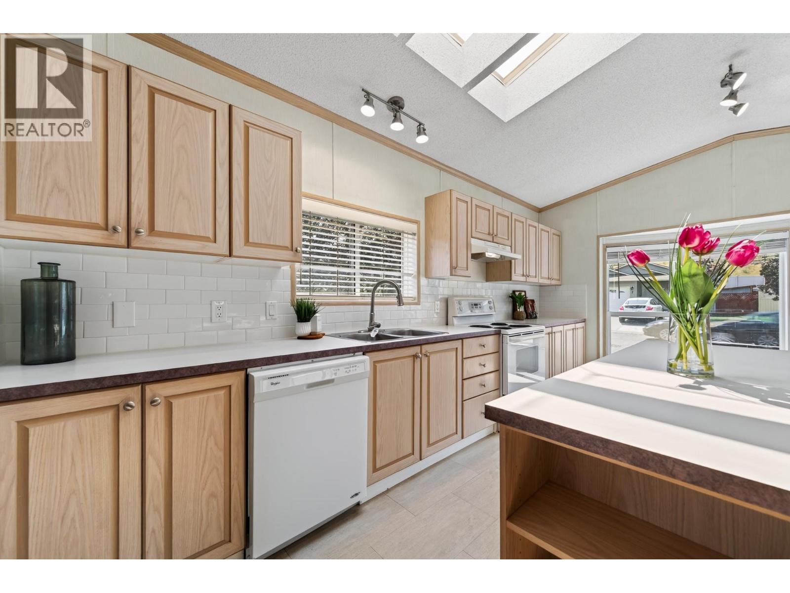 #46 1951 Lodgepole Drive - 3