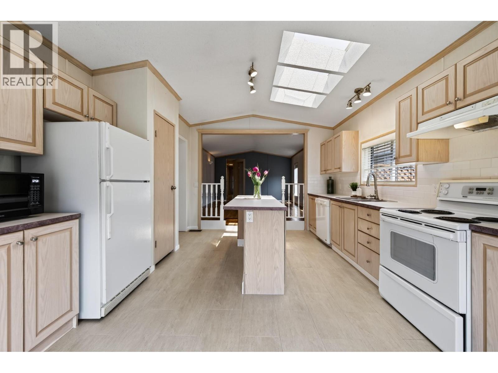 #46 1951 Lodgepole Drive - 6