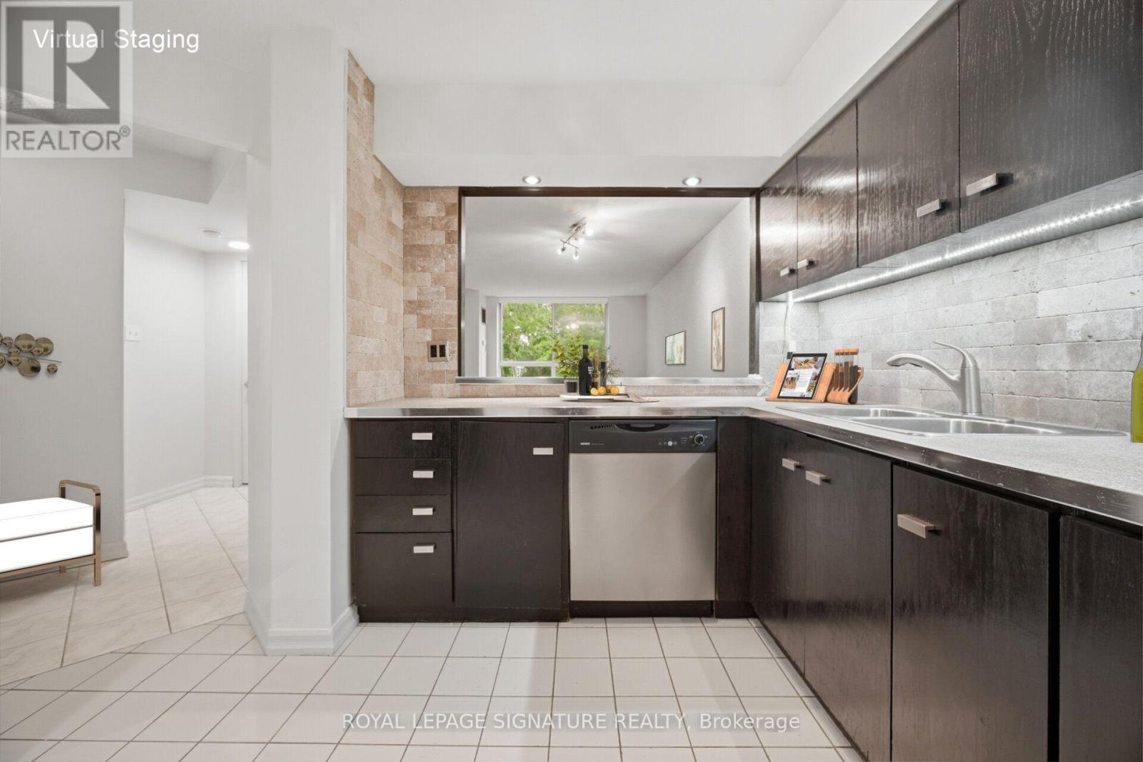 #411 1485 LAKESHORE ROAD E - 15
