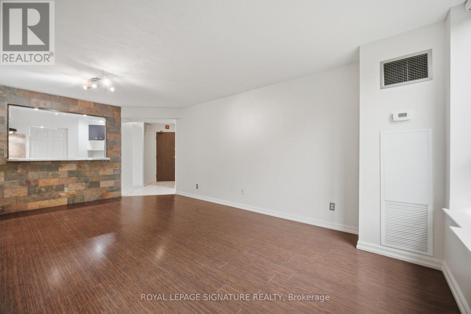 #411 1485 LAKESHORE ROAD E - 28