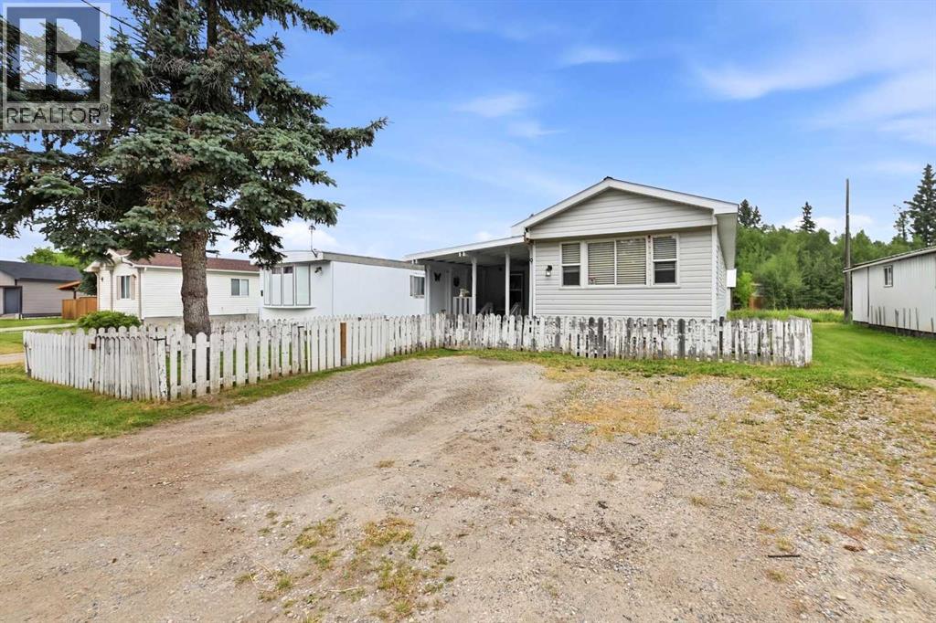 #9, 5235 50 Street - Image 3