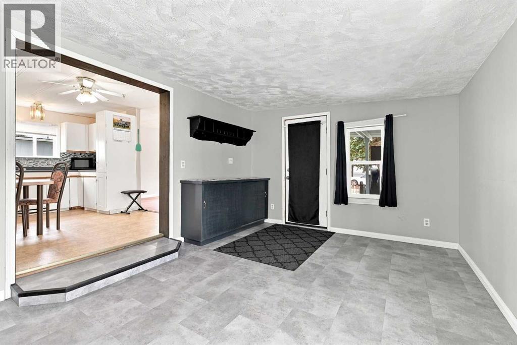 #9, 5235 50 Street - 5