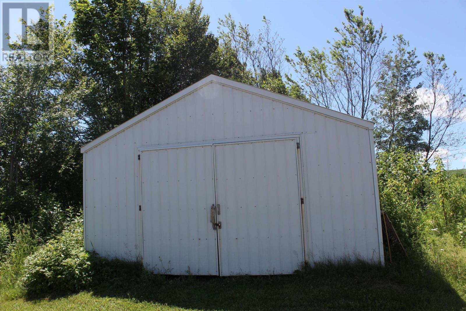 1883 New Glasgow Road - 9