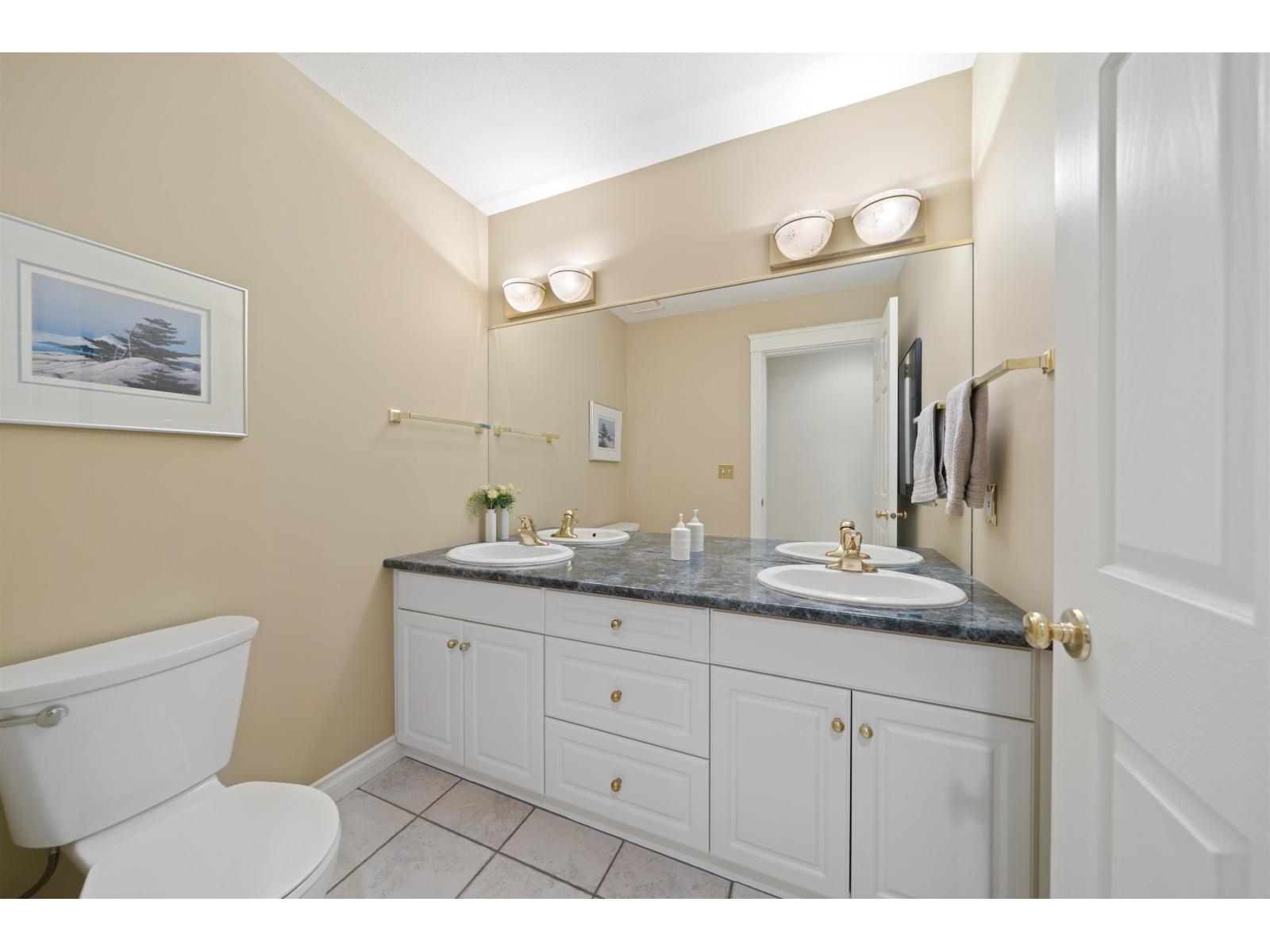 5 Bed, 4 Bath House for Sale in Abbotsford – 31553 BROOKSIDE AVENUE, Abbotsford – MLS# R3149742 - Image 22
