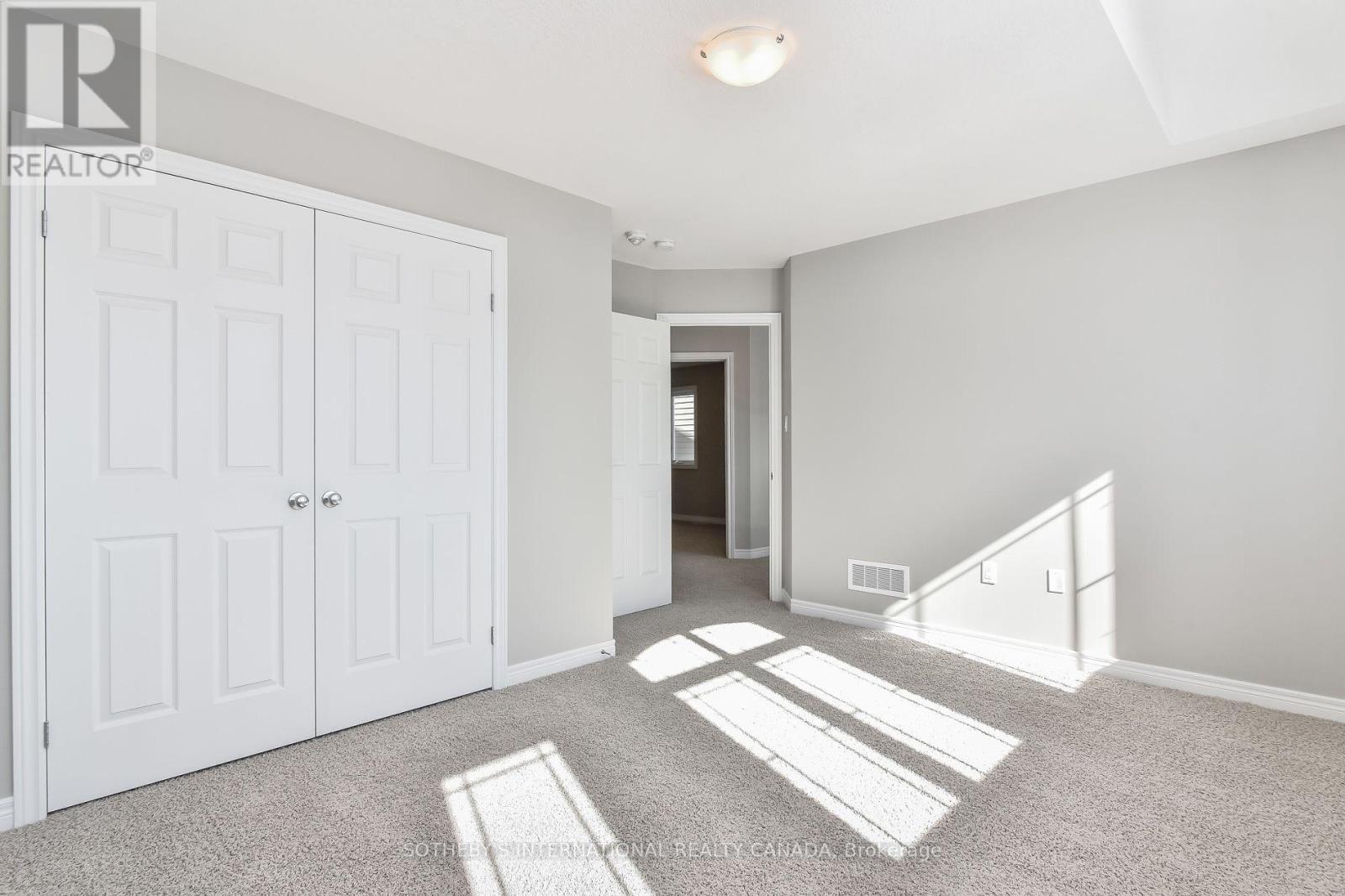 529 ANTON CRESCENT - 21