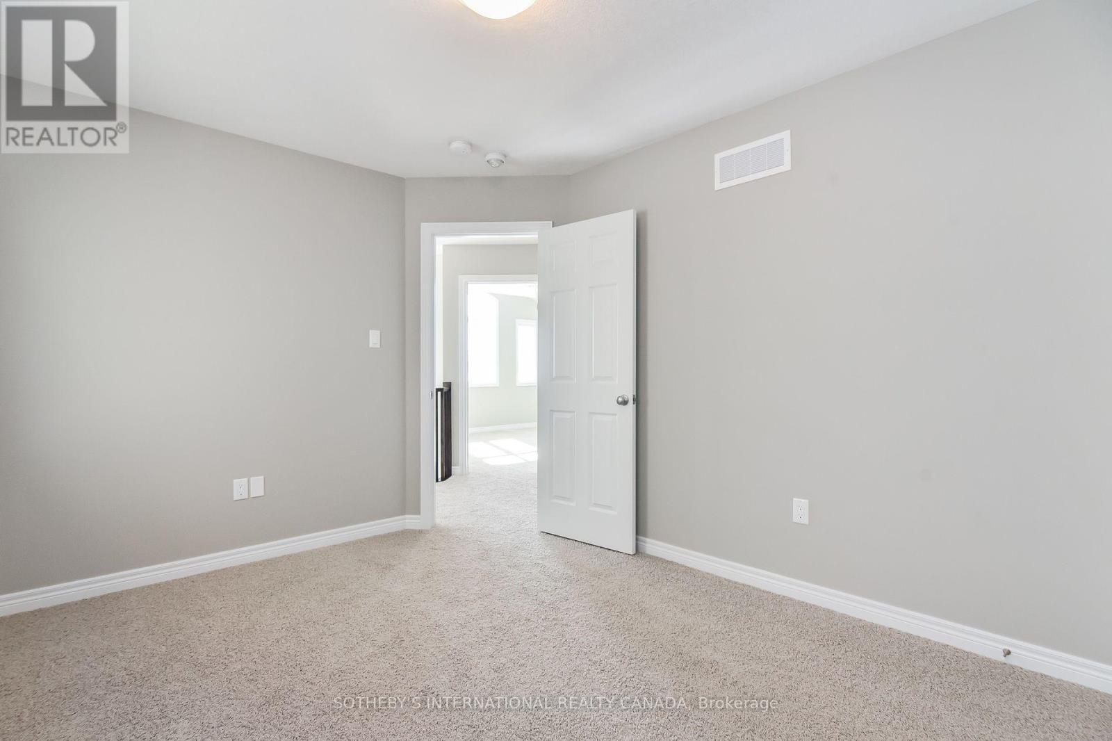 529 ANTON CRESCENT - 25