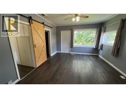 239 2 Avenue, Craigmyle, AB T0J0T0 Photo 10