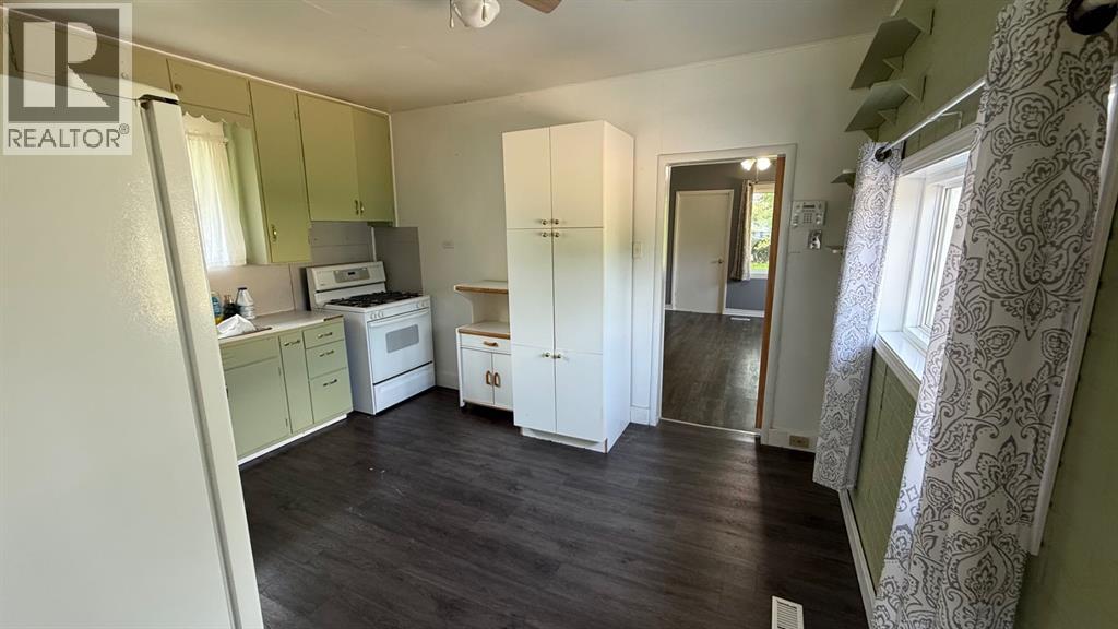 239 2 Avenue - 7