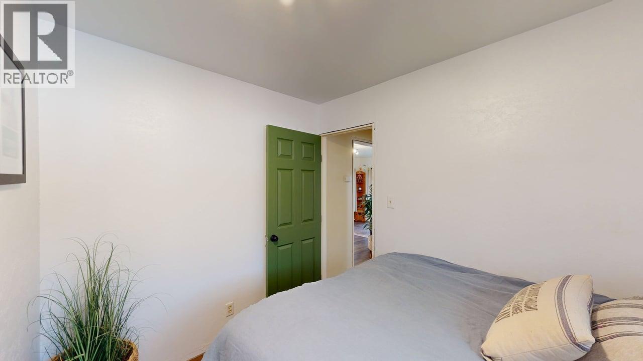 9615 96 STREET - 14