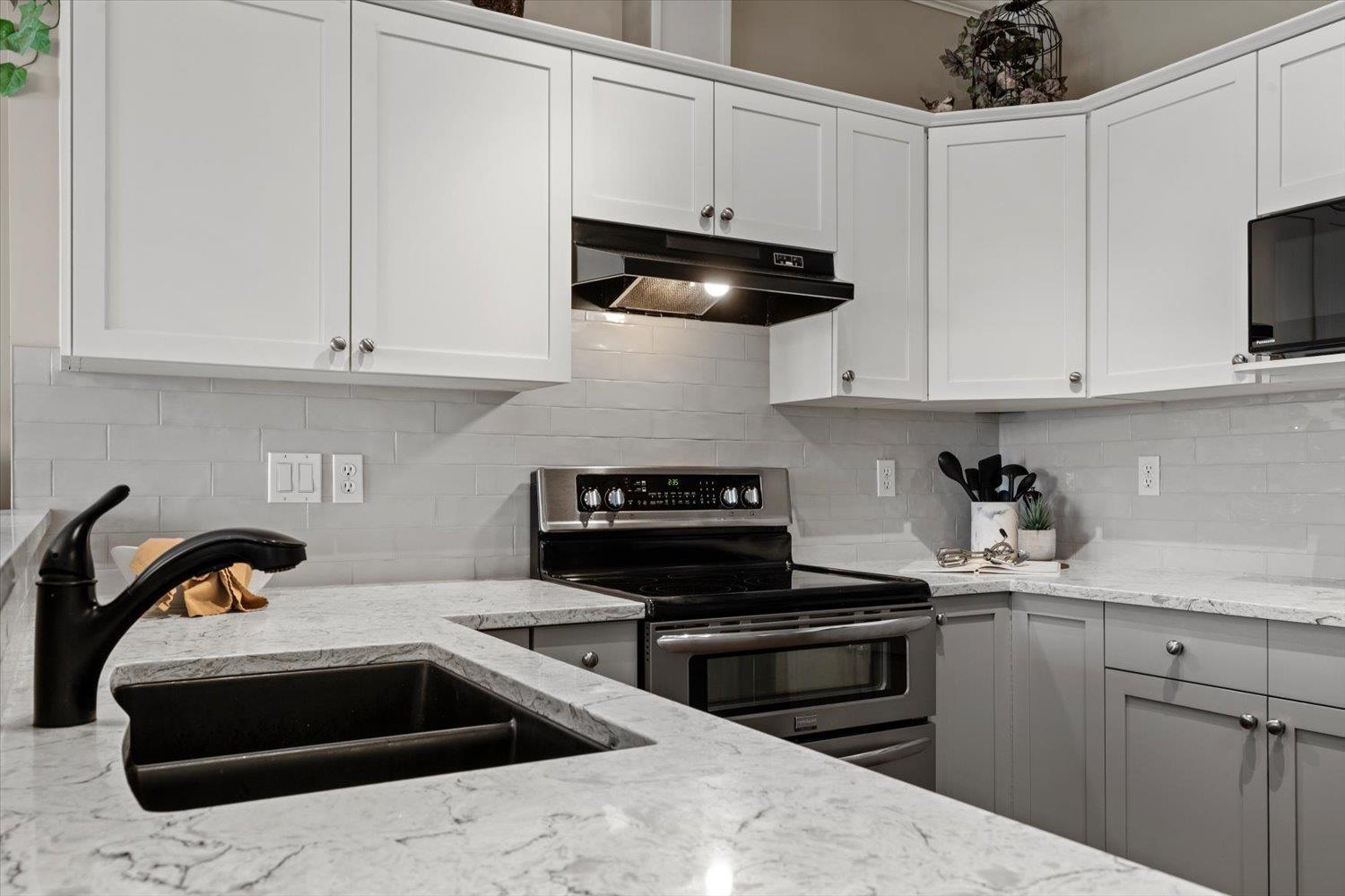 403 8955 EDWARD STREET, Chilliwack Proper West, Chilliwack
