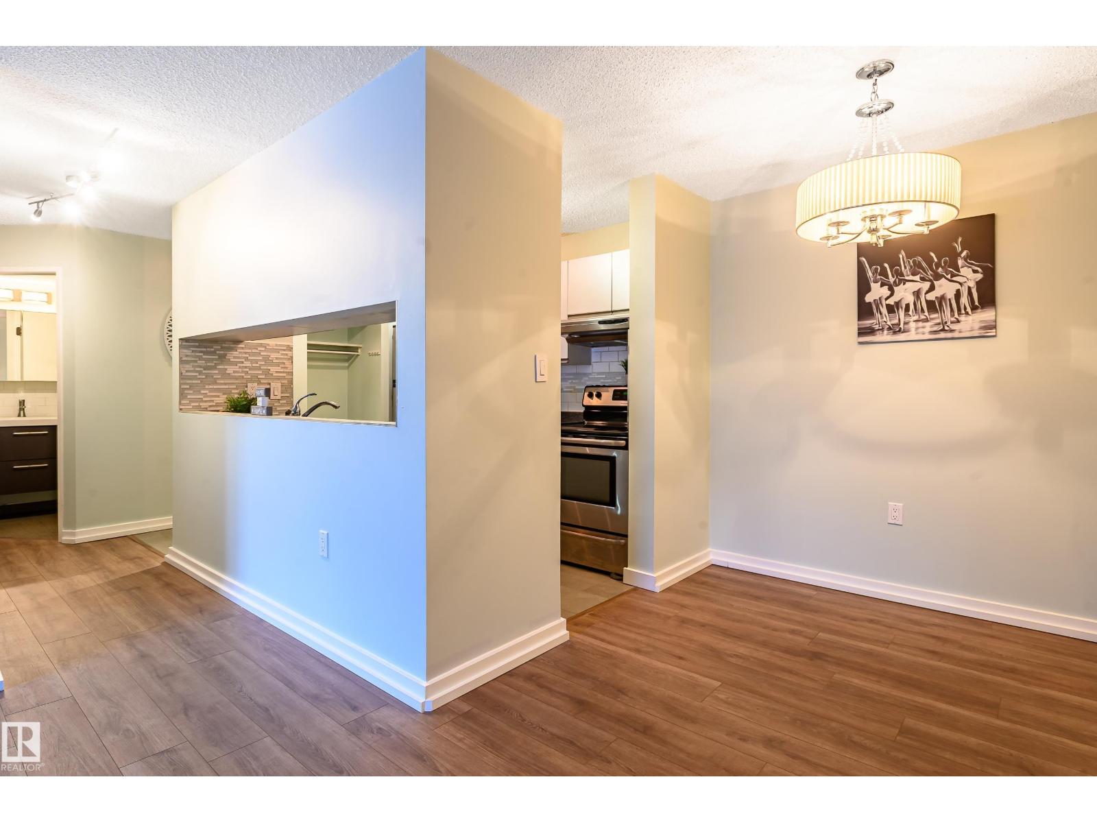#237 10636 120 ST NW - 12