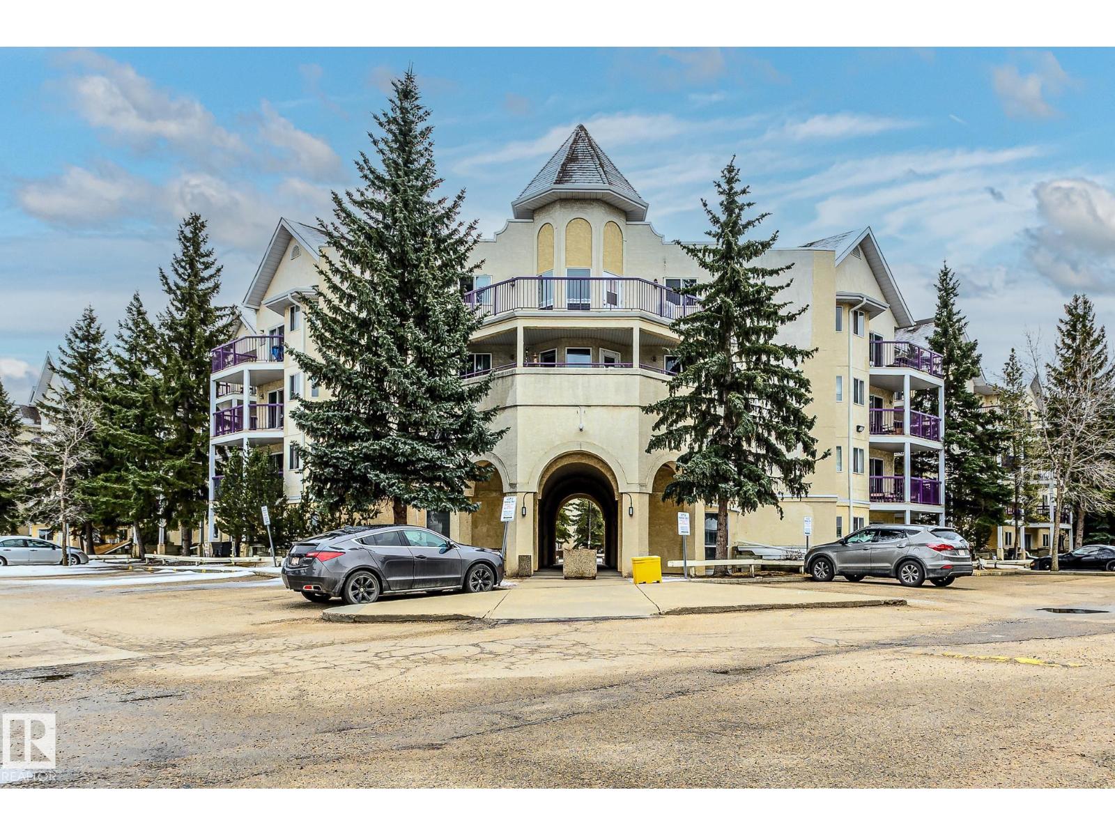 #237 10636 120 ST NW - 27