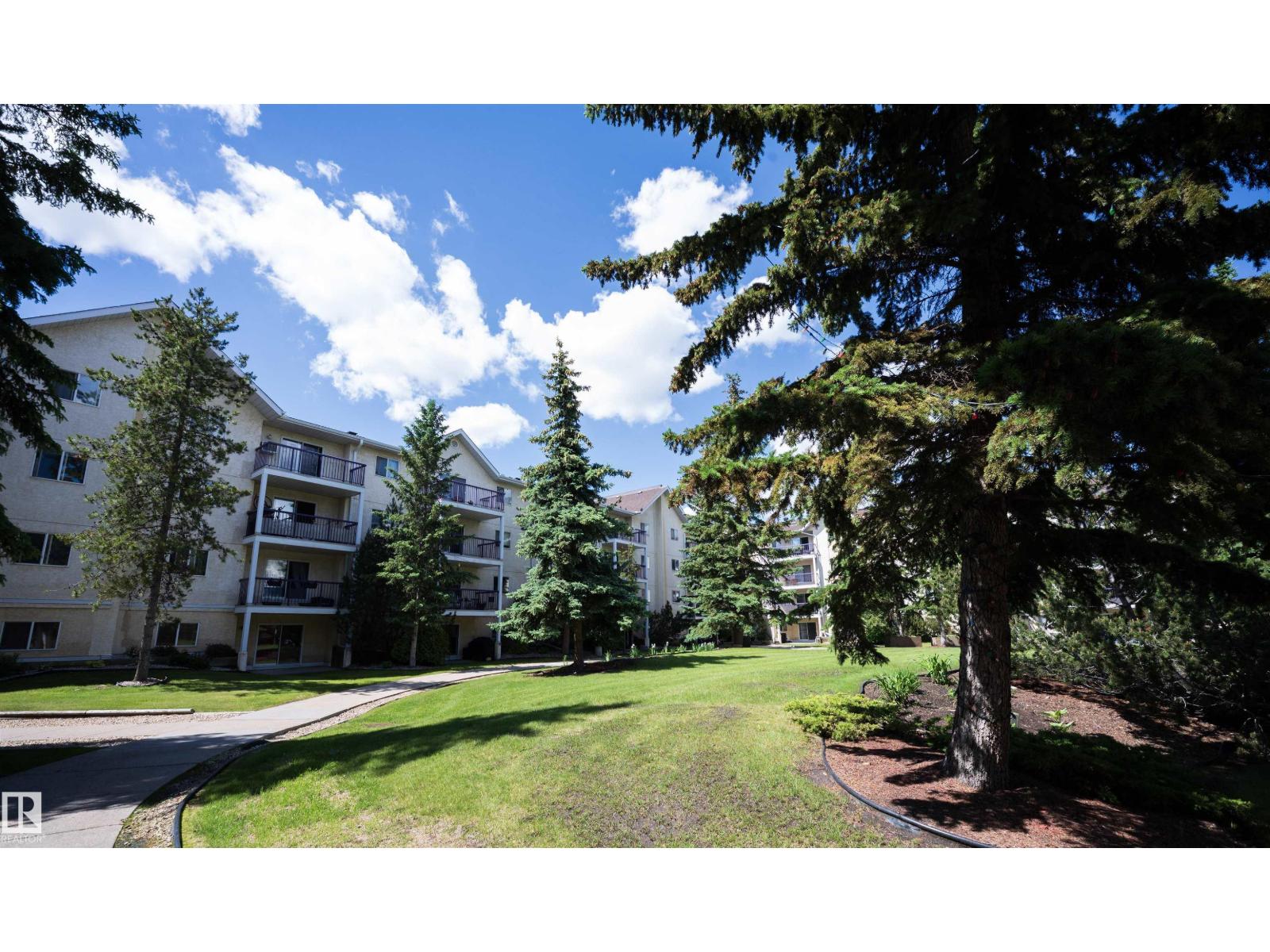 #237 10636 120 ST NW - 32