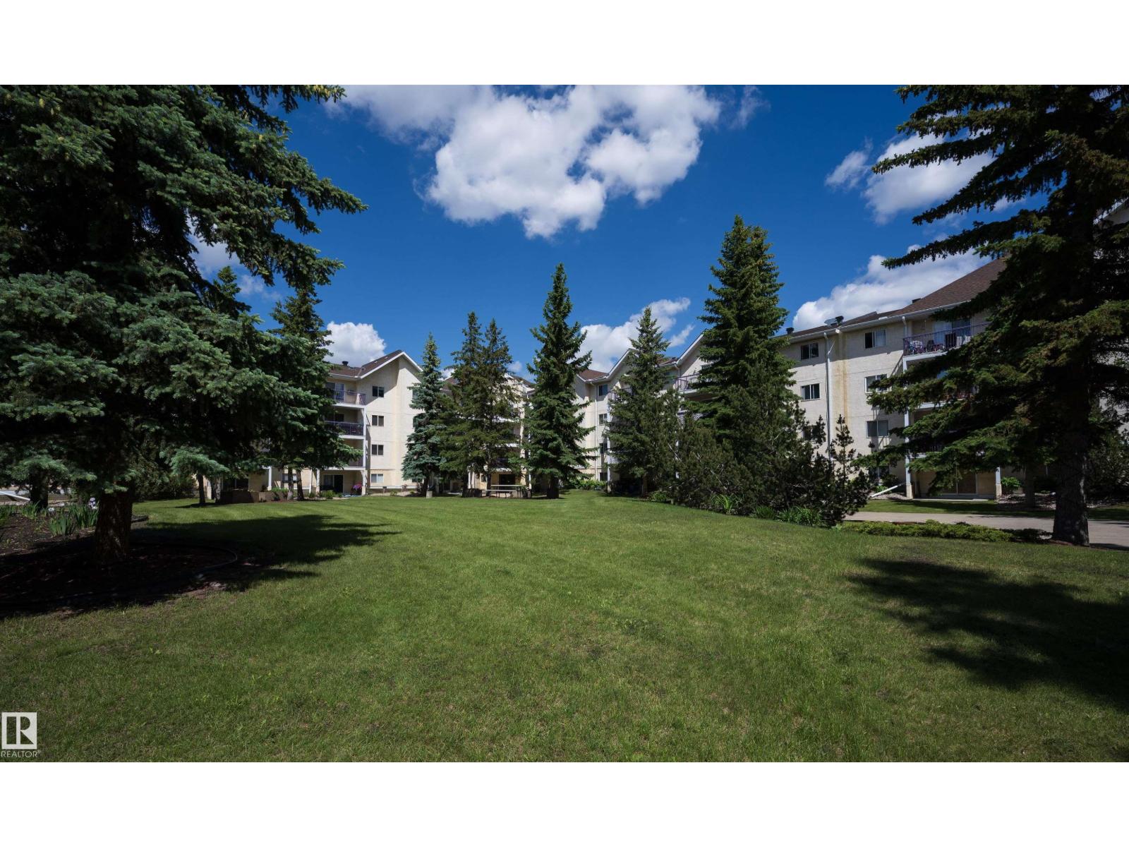 #237 10636 120 ST NW - Image 33