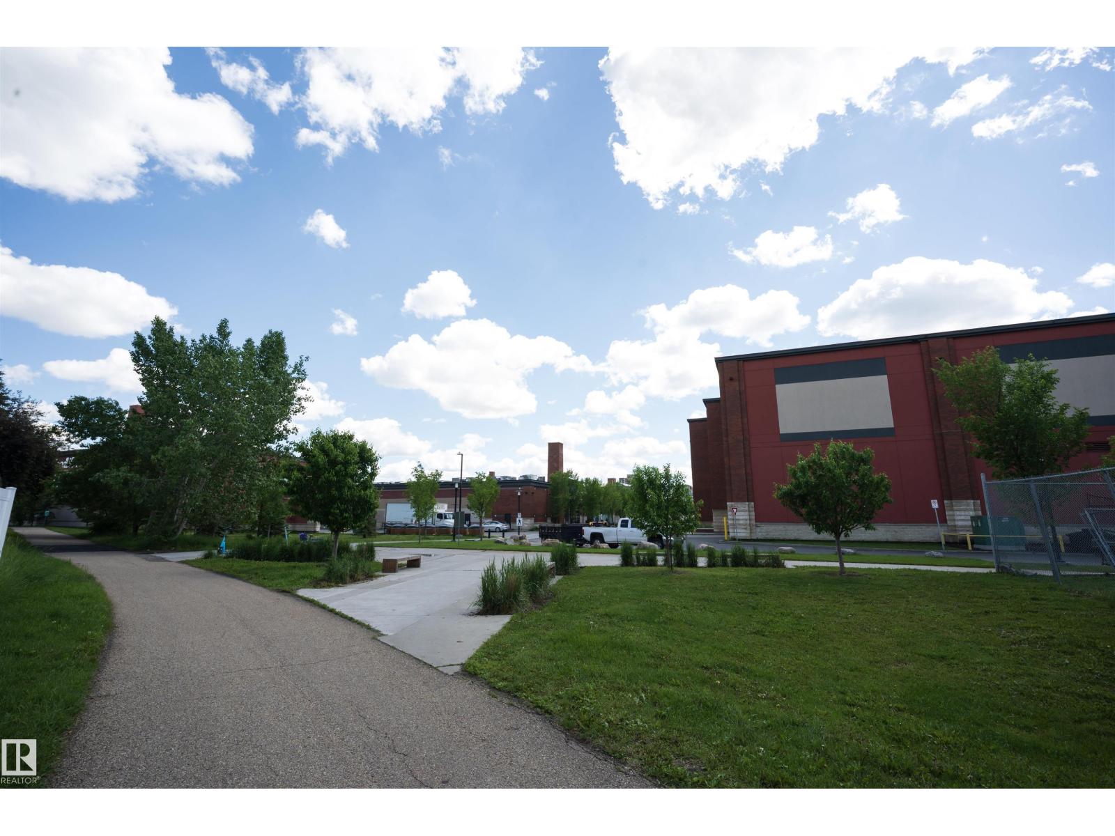 #237 10636 120 ST NW - Image 35