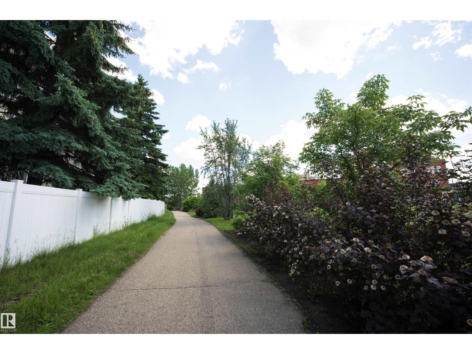 #237 10636 120 ST NW - 36
