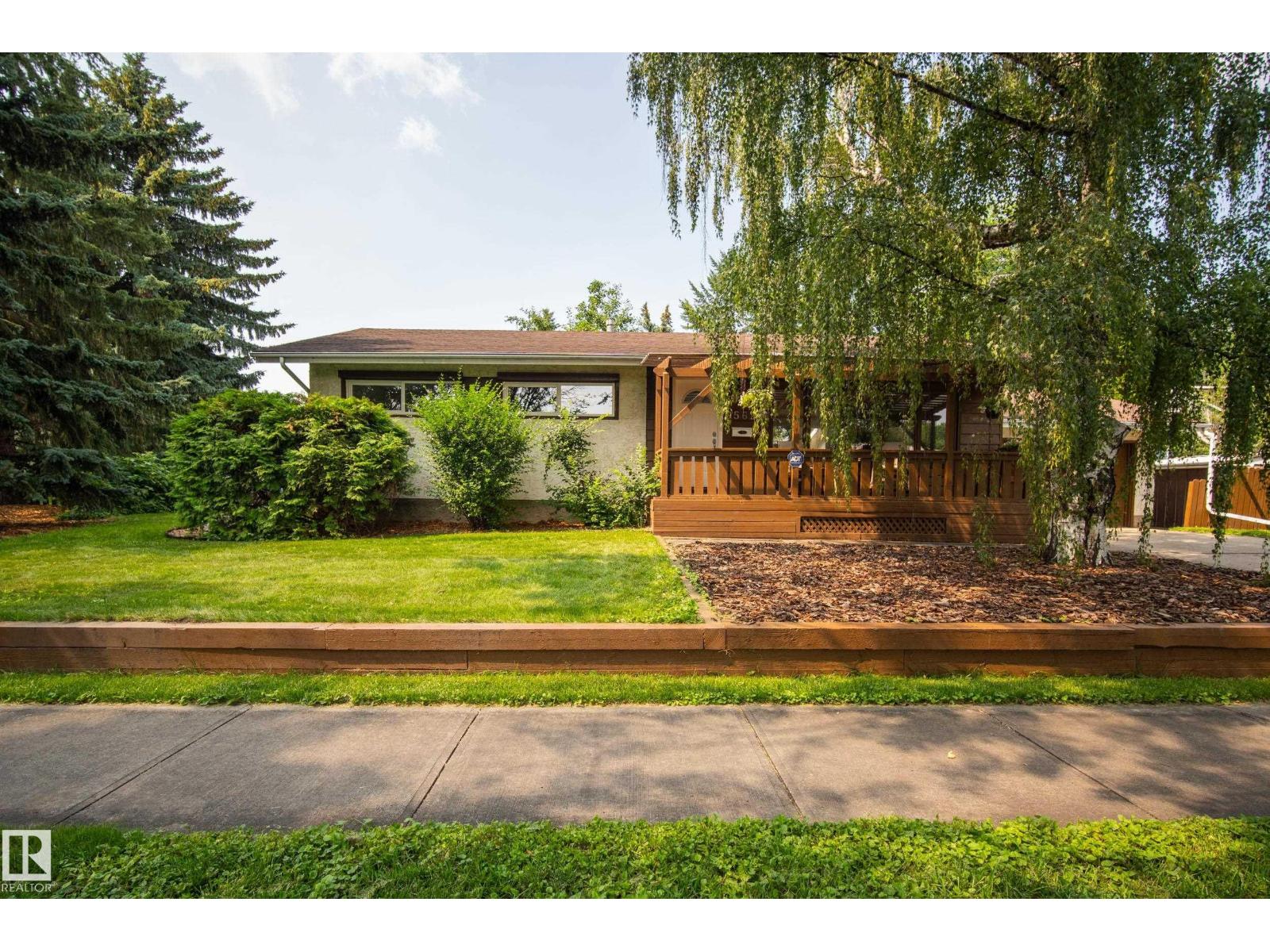 9562 81 ST NW, Holyrood, Edmonton photo 1