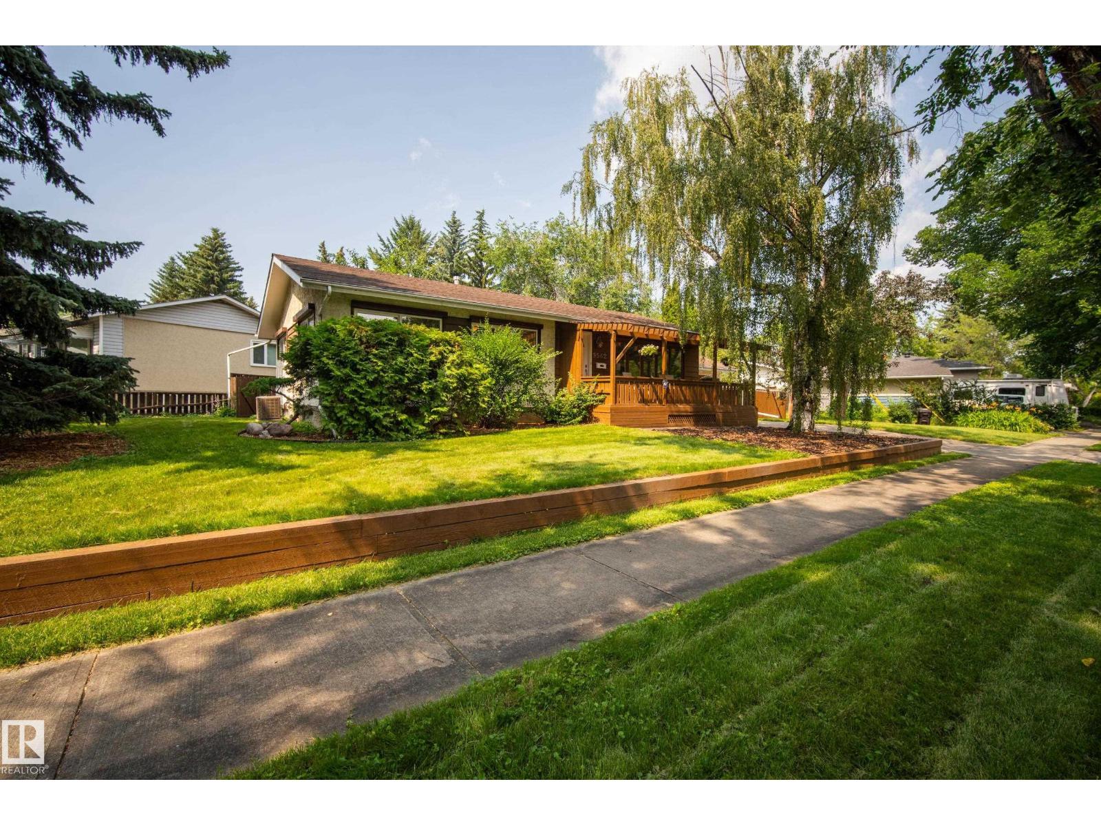 9562 81 ST NW, Holyrood, Edmonton photo 3