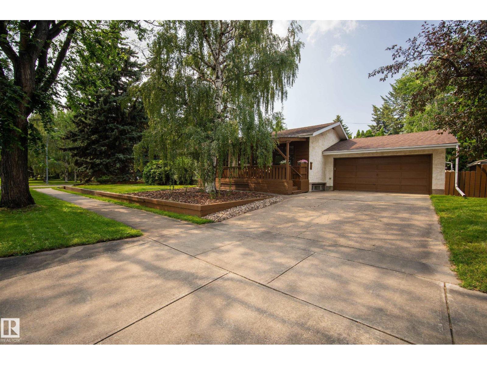 9562 81 ST NW, Holyrood, Edmonton photo 2