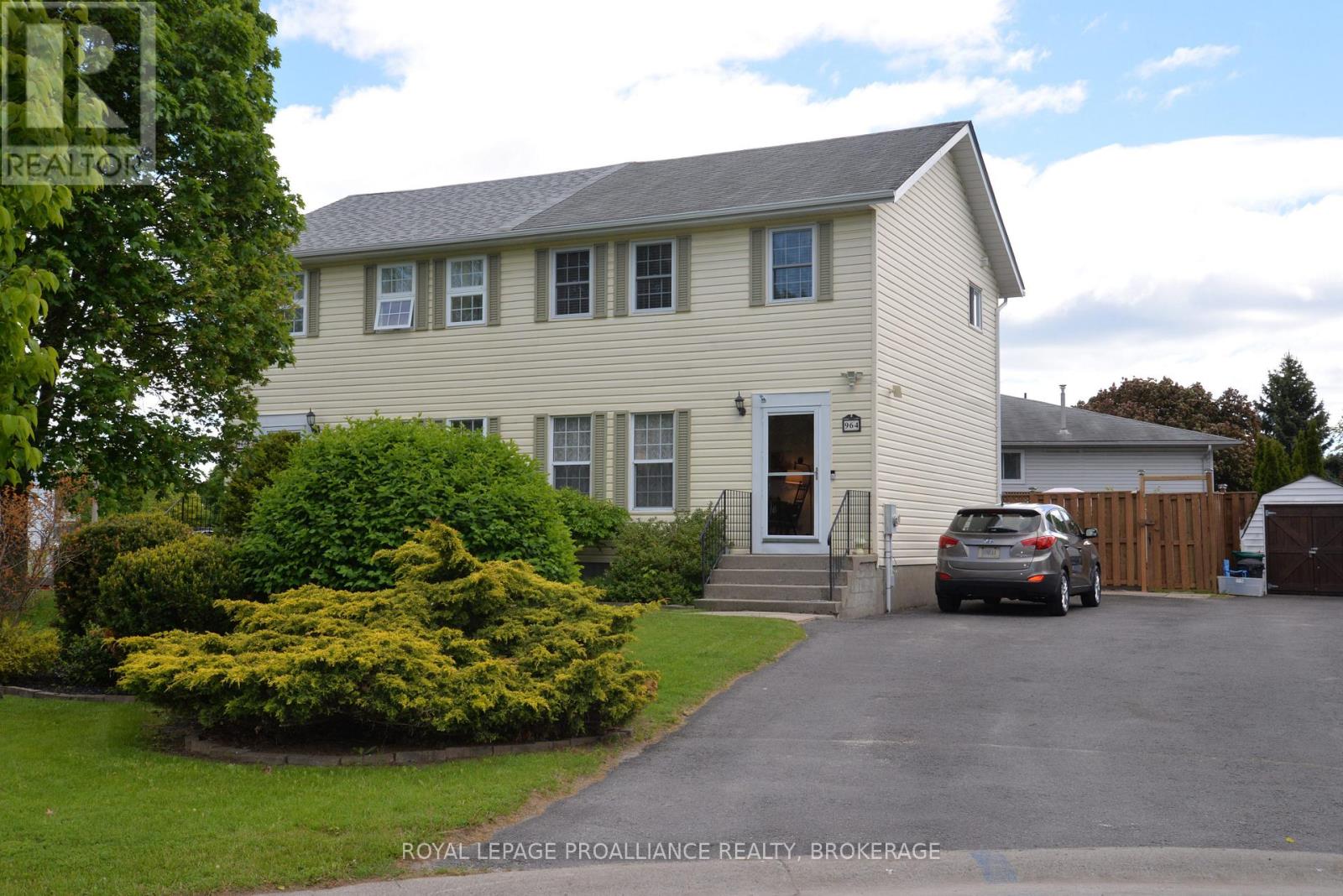 964 UXBRIDGE CRESCENT - 20