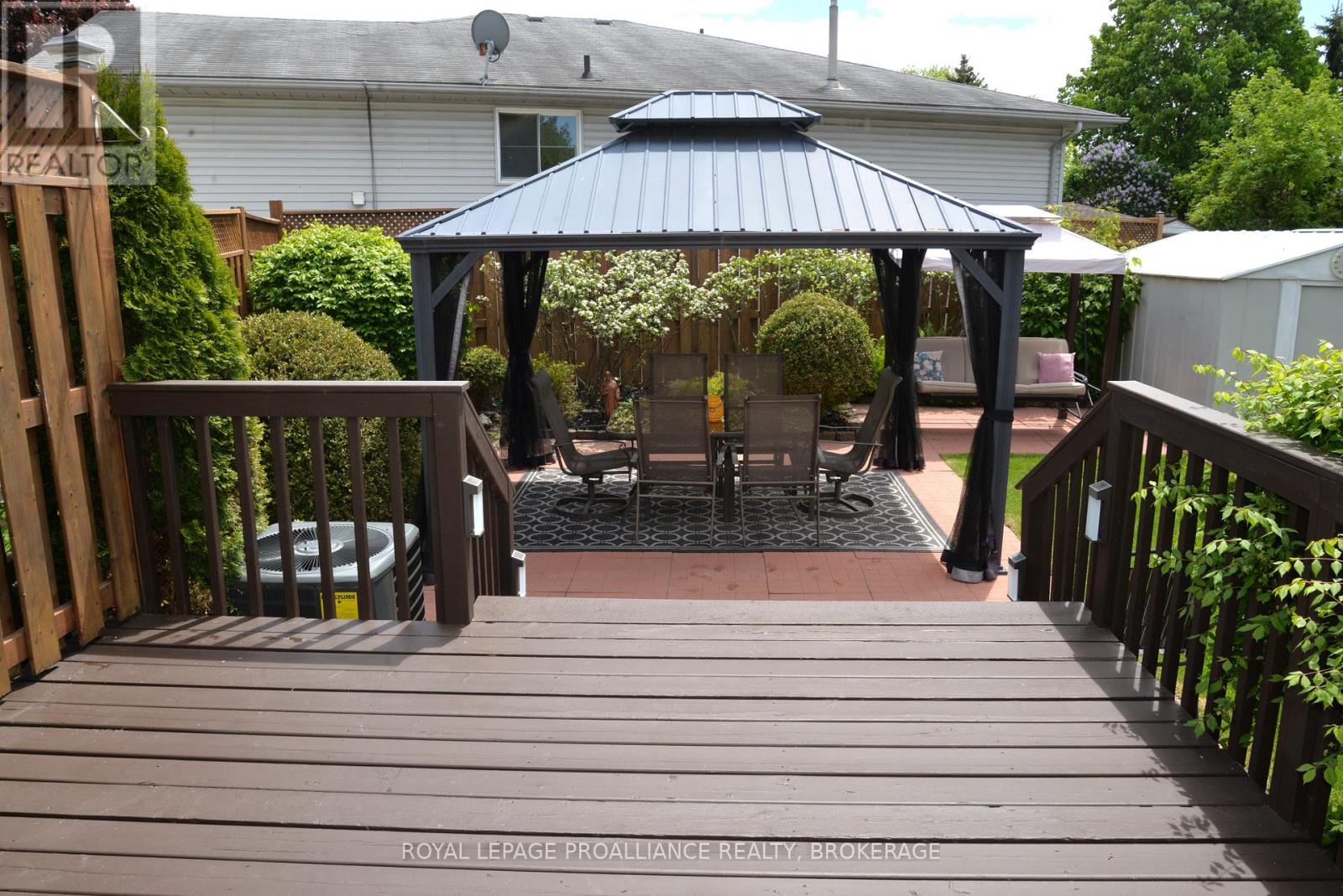 964 UXBRIDGE CRESCENT - 21