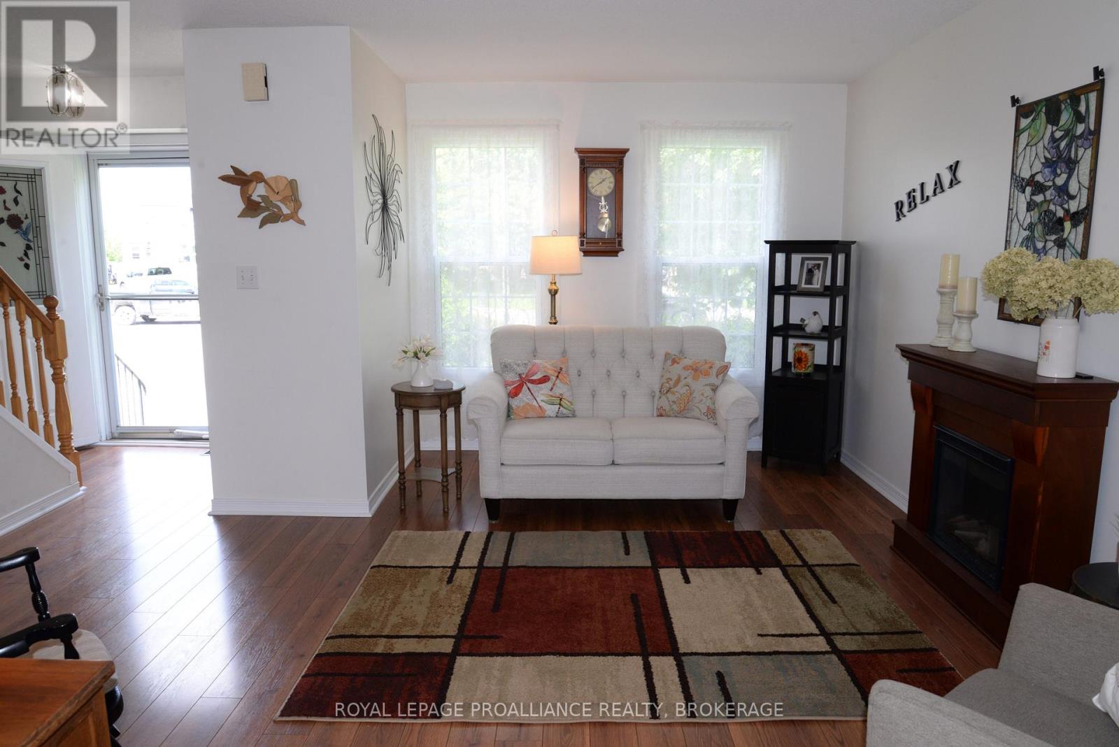 964 UXBRIDGE CRESCENT - 5