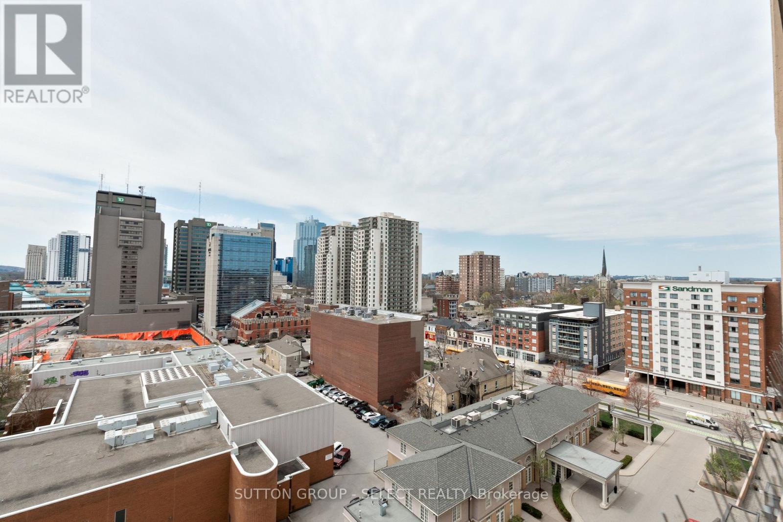 #1207 380 KING STREET - 27