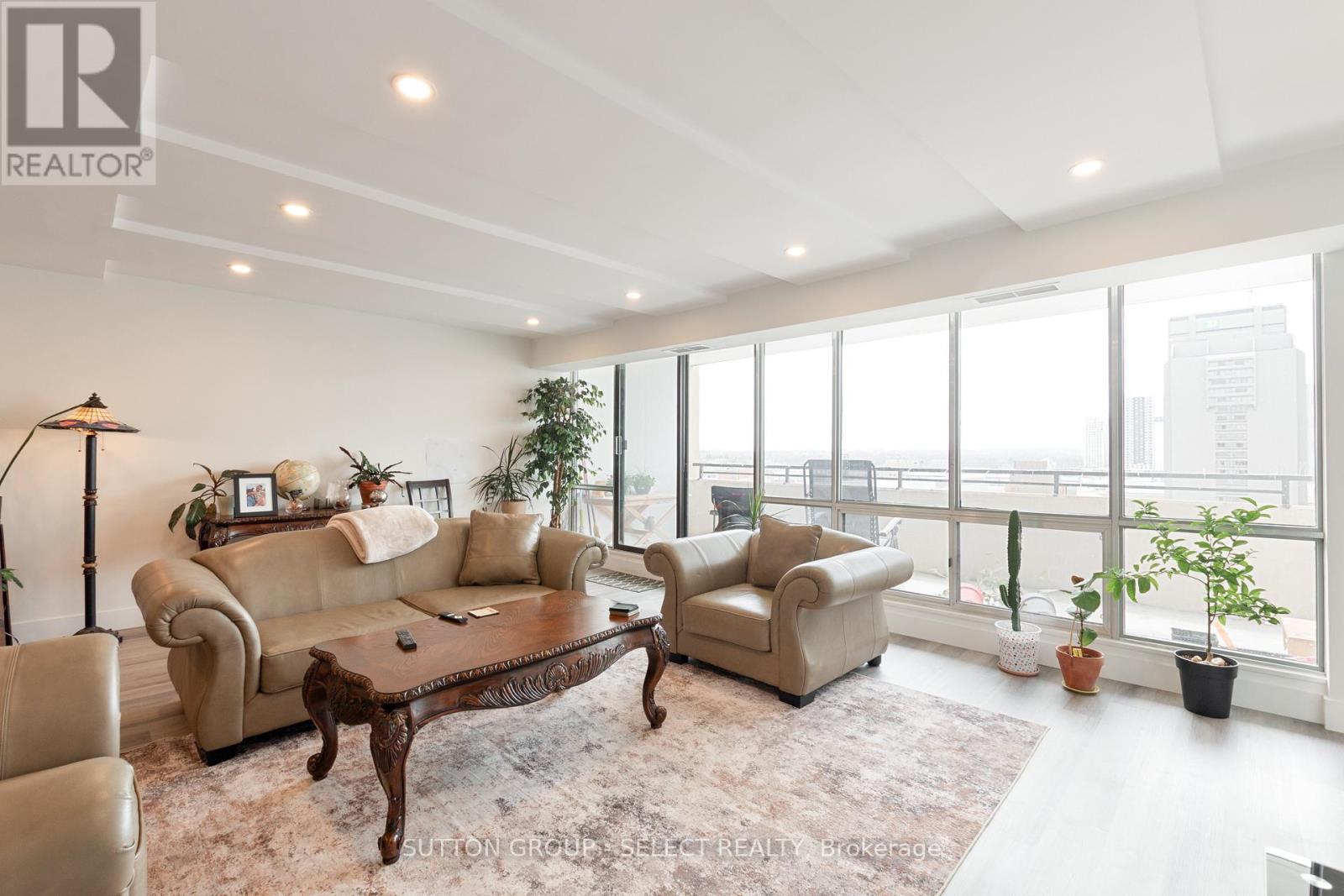 #1207 380 KING STREET - 9