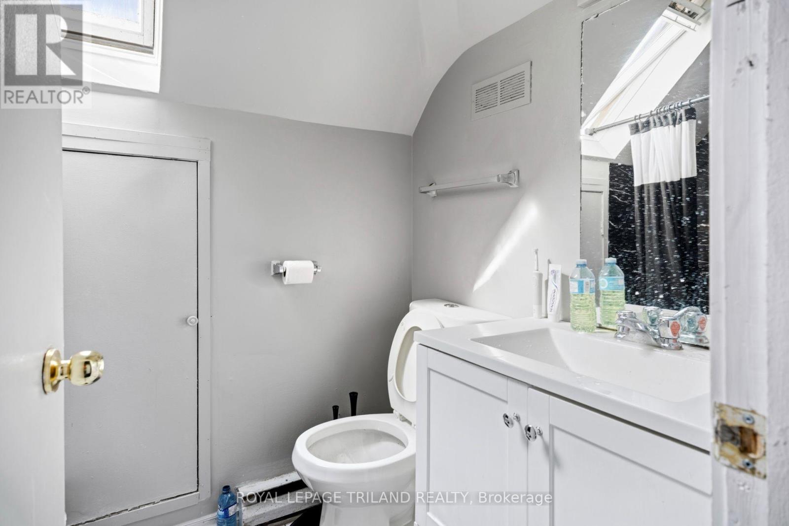 193 WHARNCLIFFE ROAD N - 25