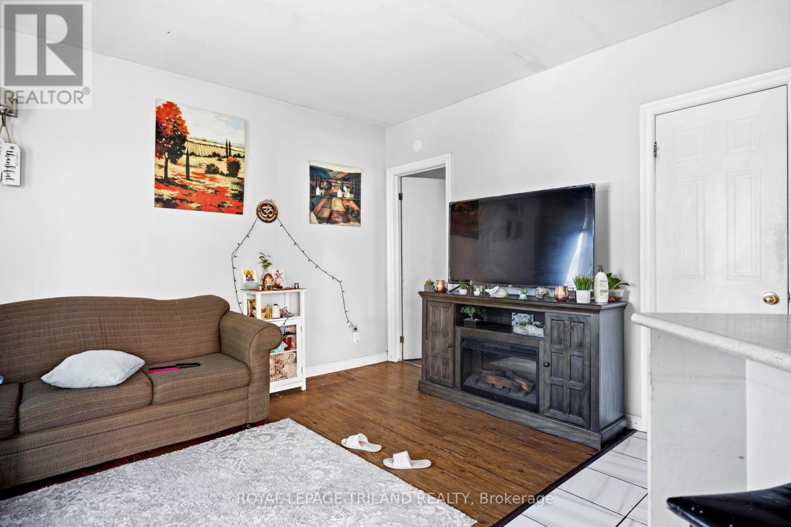 193 WHARNCLIFFE ROAD N - 30