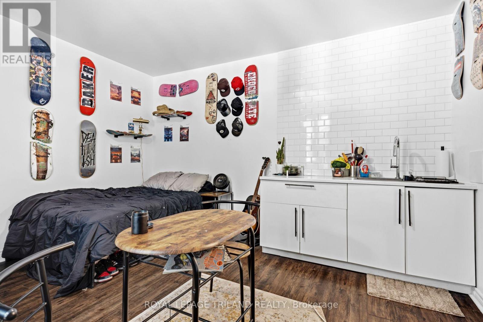 193 WHARNCLIFFE ROAD N - 8