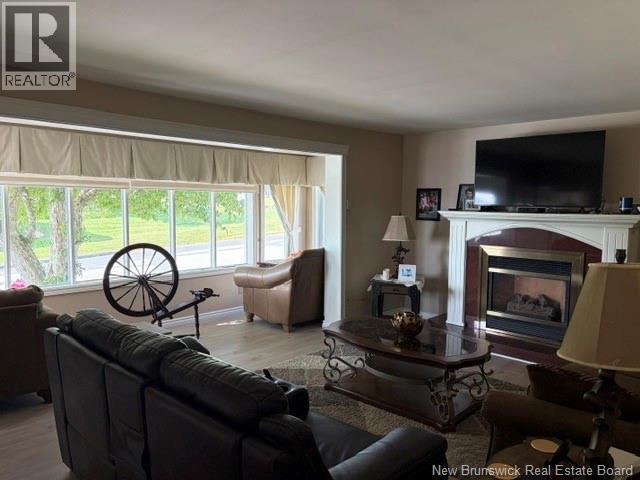 424 Golf Street - Image 9