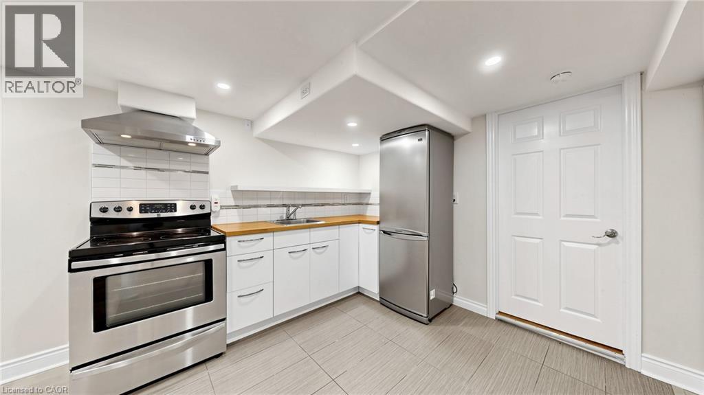 59 LONGWOOD Road N - Image 20