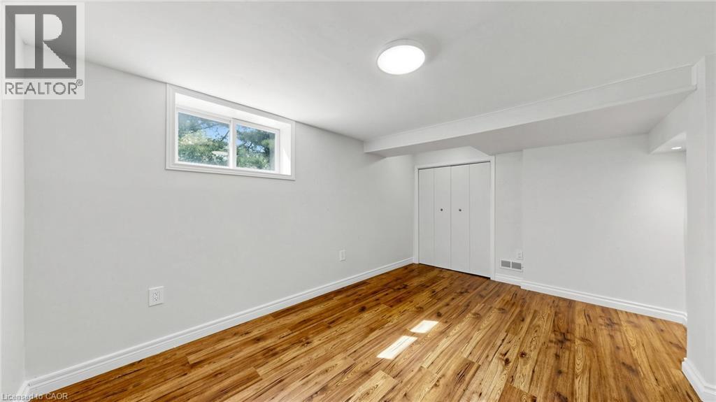 59 LONGWOOD Road N - Image 26
