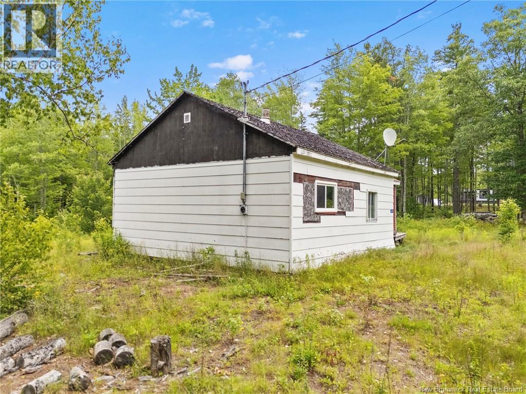 241 Fowler Road - 20