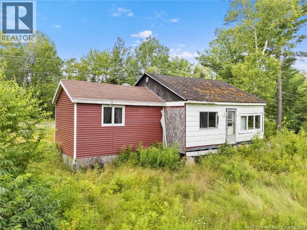 241 Fowler Road - 22
