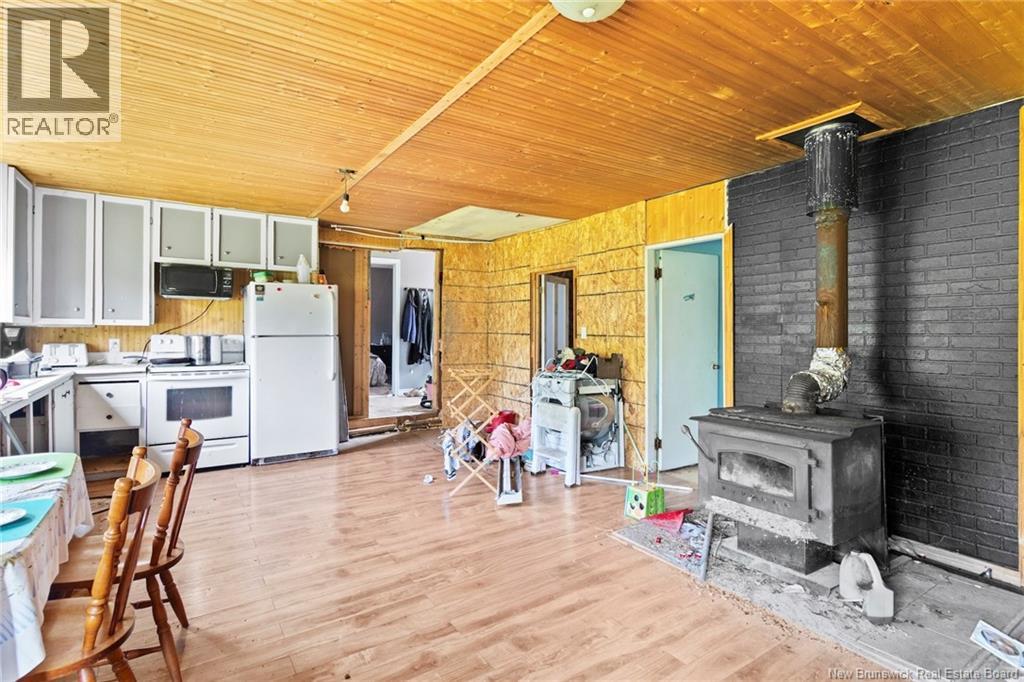 241 Fowler Road - 8