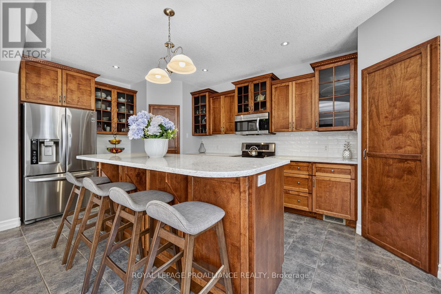 1330 CUTHBERTSON AVENUE - 12