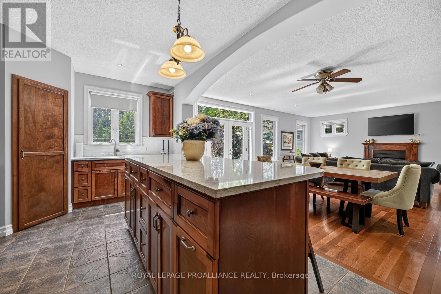 1330 CUTHBERTSON AVENUE - 17