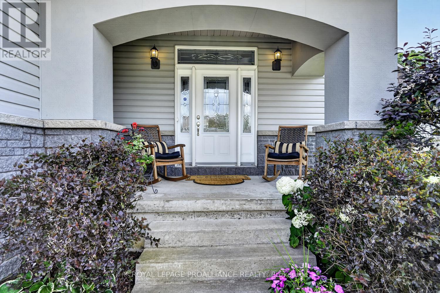 1330 CUTHBERTSON AVENUE - 2