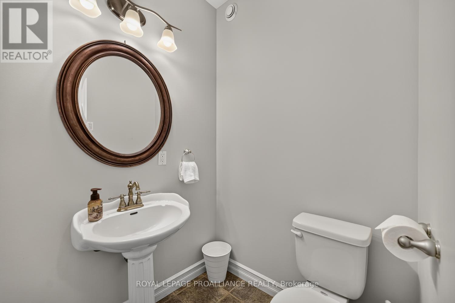 1330 CUTHBERTSON AVENUE - 22