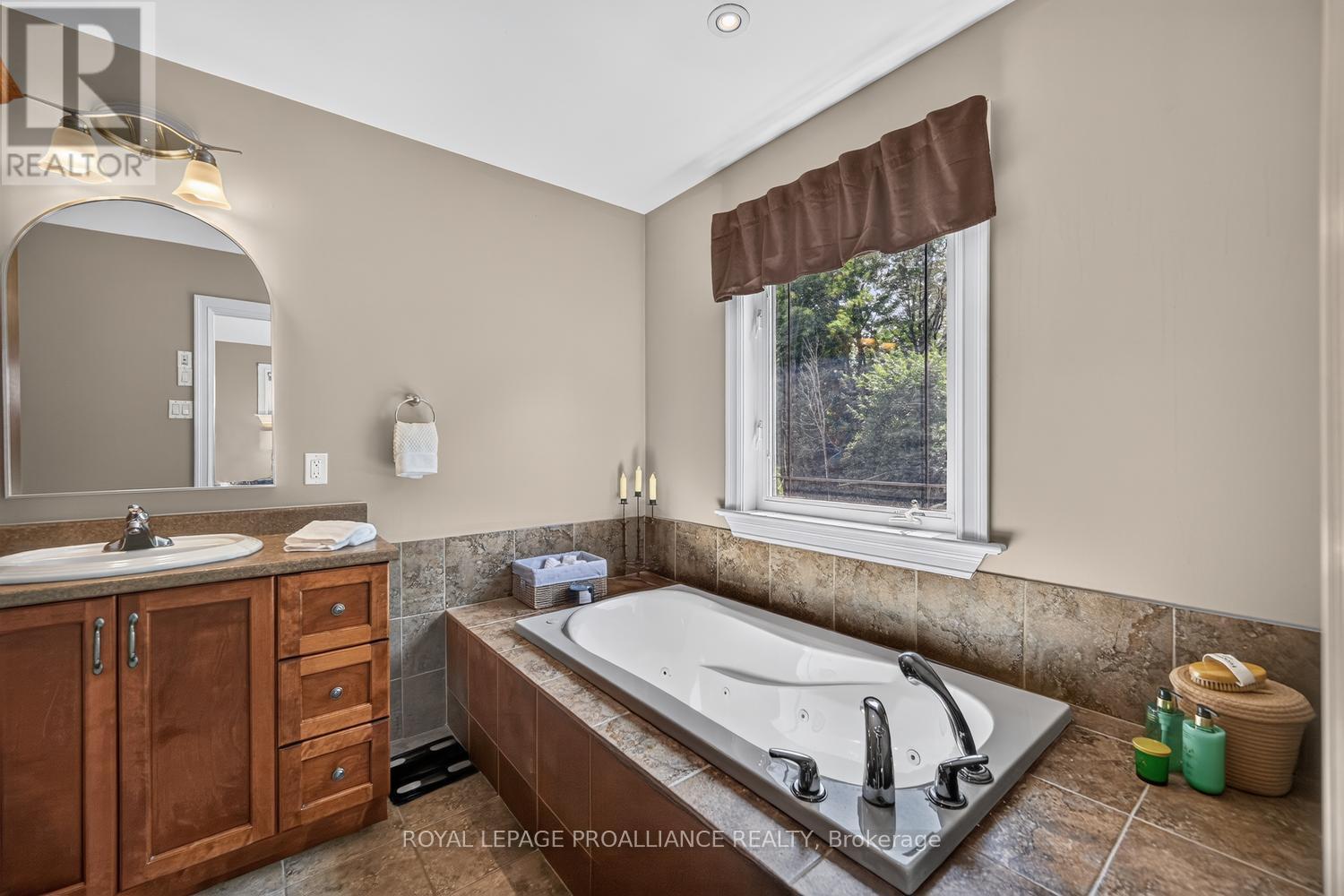 1330 CUTHBERTSON AVENUE - 30