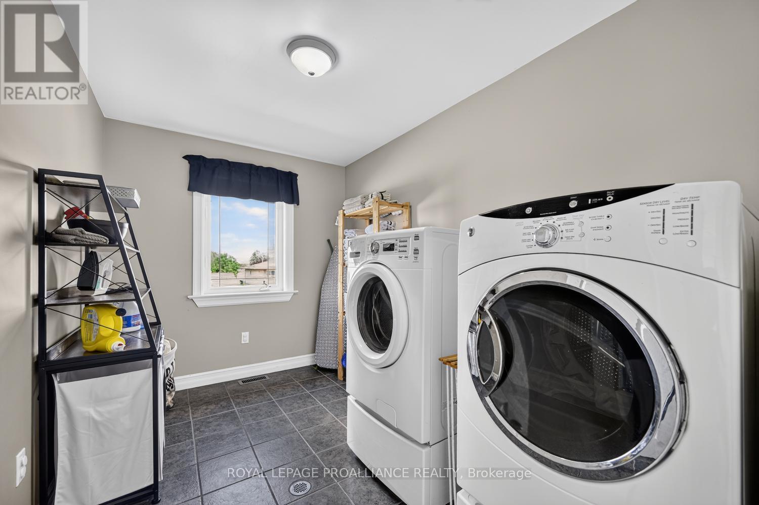 1330 CUTHBERTSON AVENUE - 37