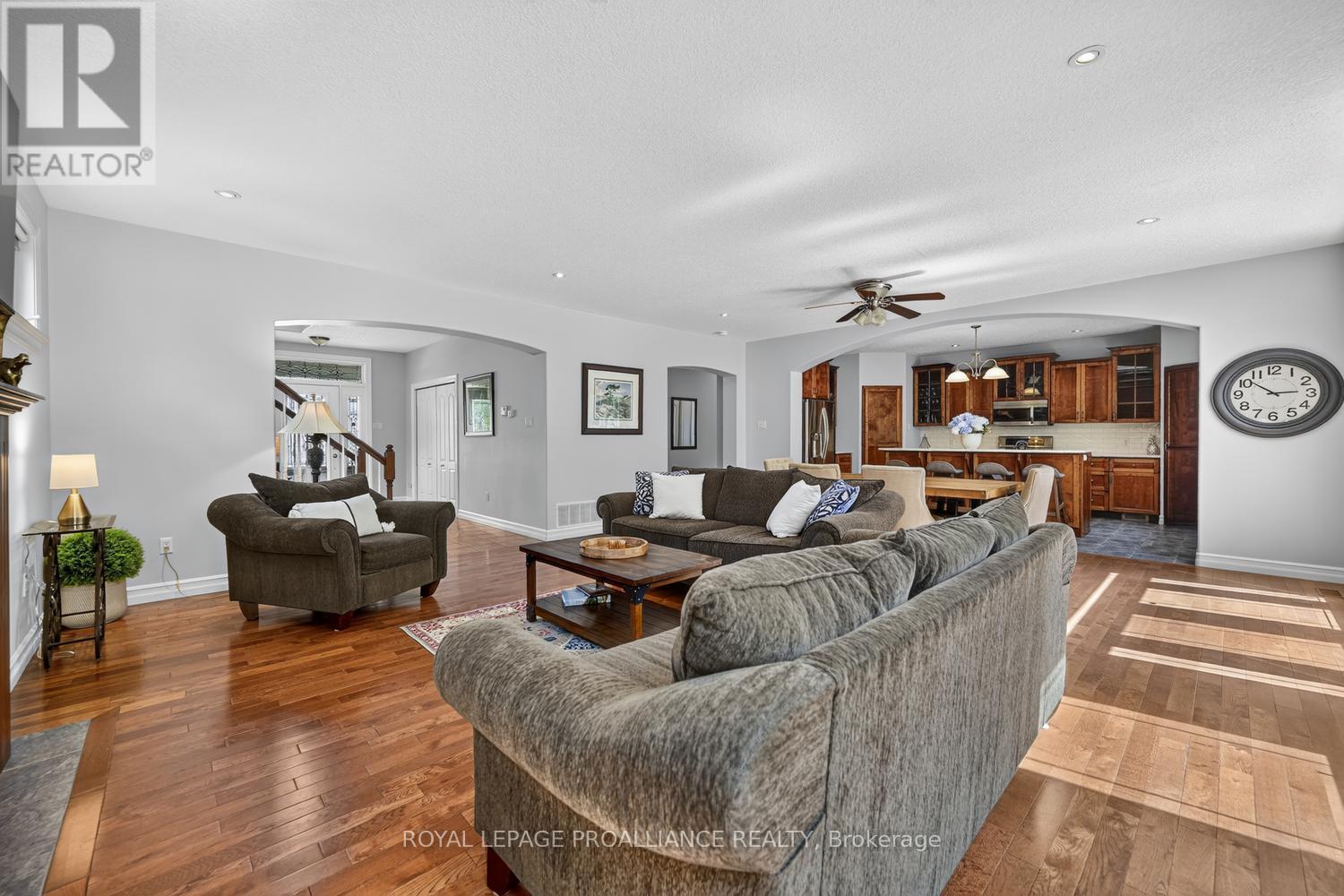 1330 CUTHBERTSON AVENUE - 8