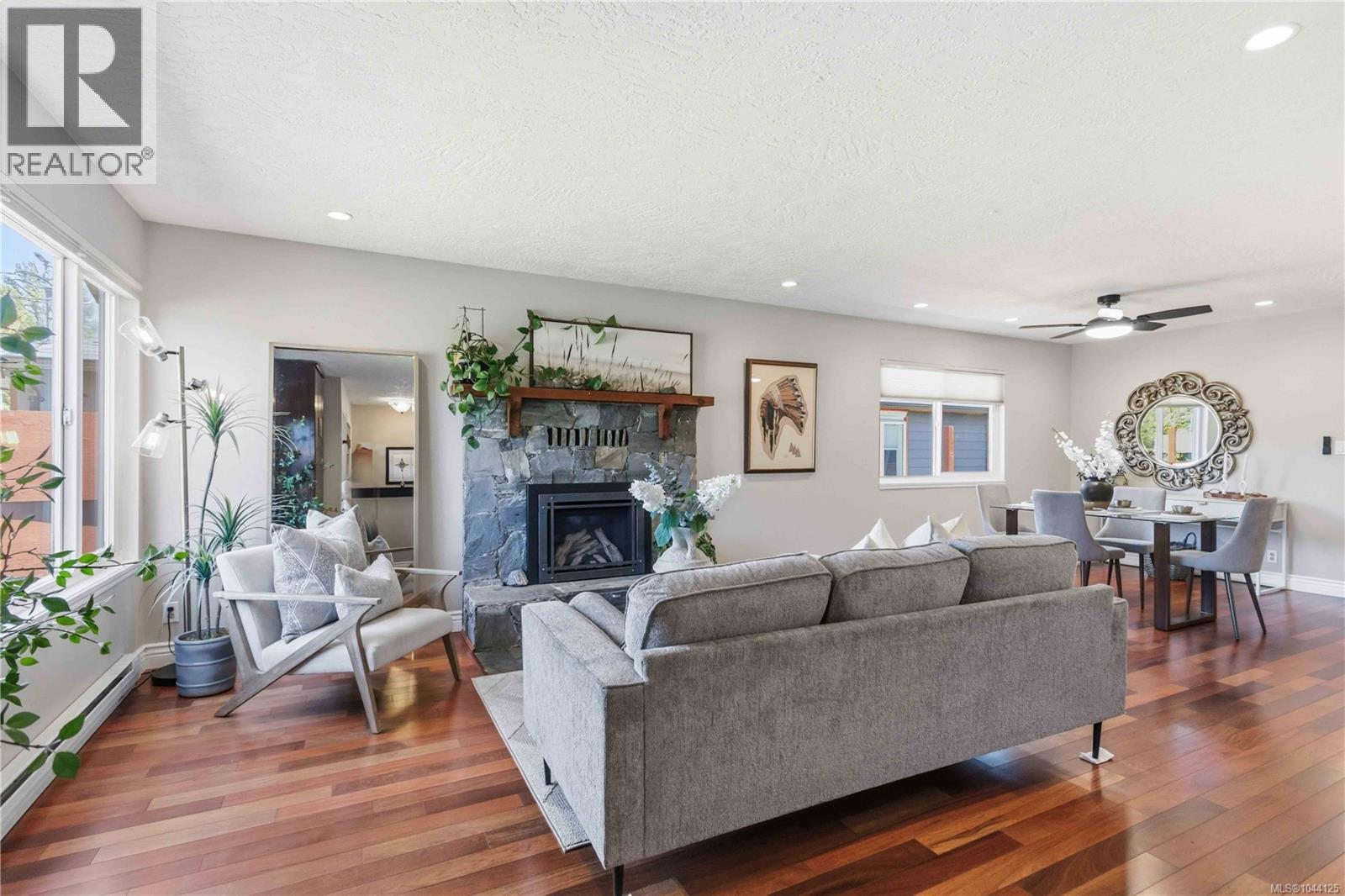 1171 Roy Rd - 2