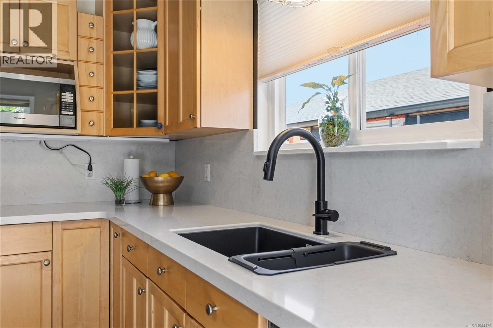 1171 Roy Rd - 8
