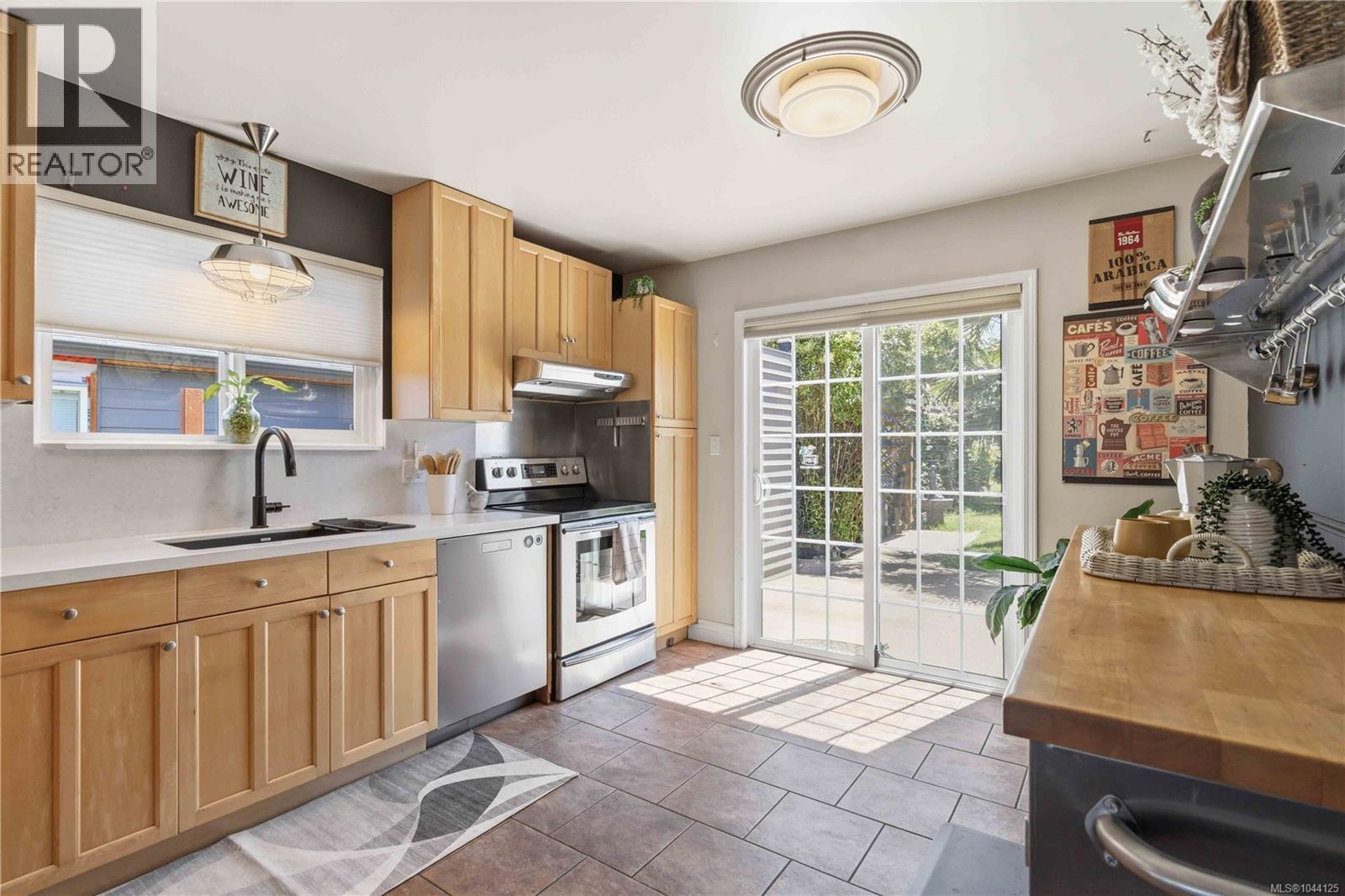 1171 Roy Rd - 9