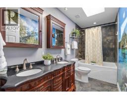 1171 Roy Rd, Saanich, BC V8Z2X5 Photo 14