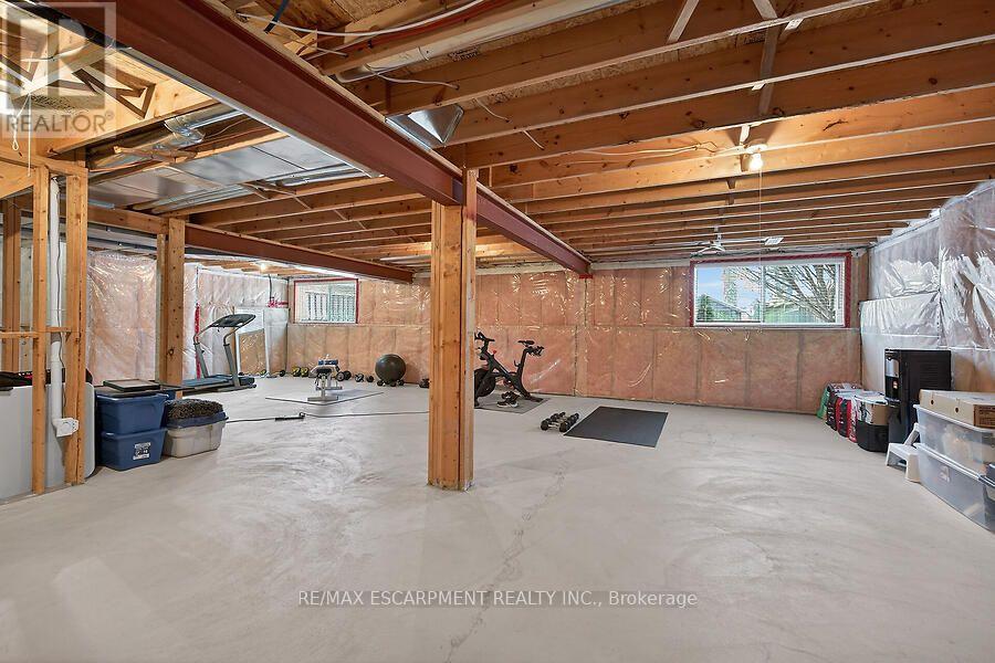 25 SOUTHWOOD CRESCENT - 36