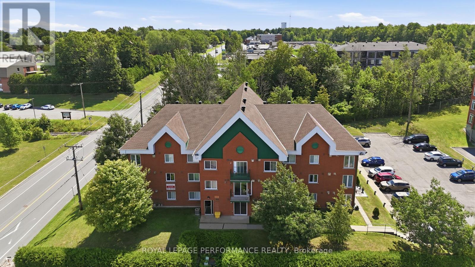 #122 1101 CLEMENT STREET - 29